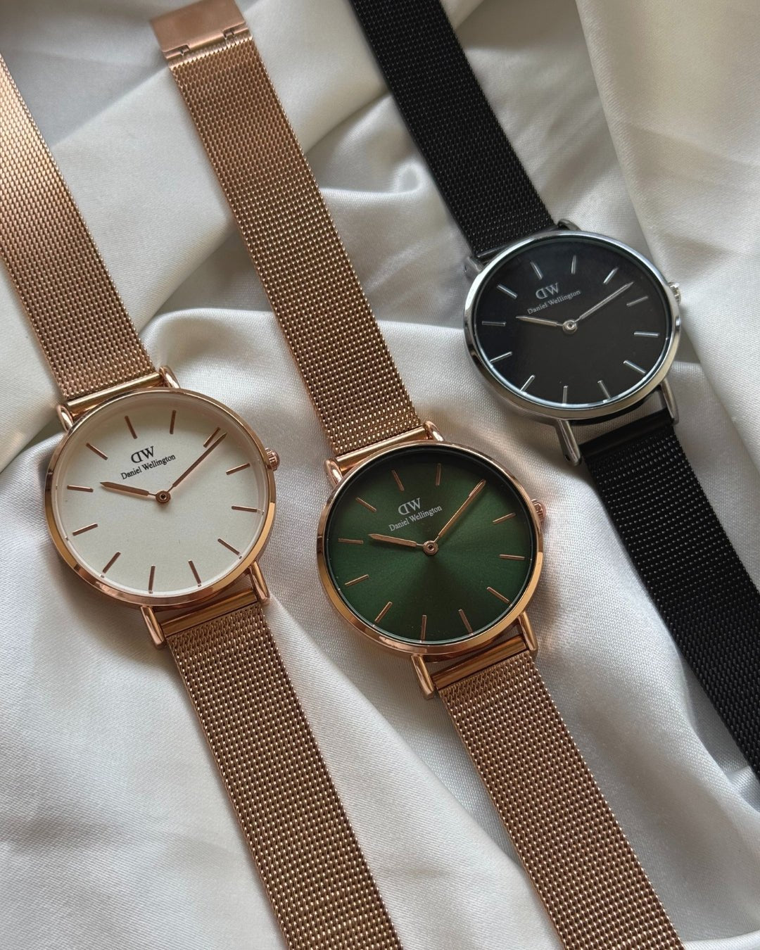 DW Petite (Analog Watch) - Hotgadget